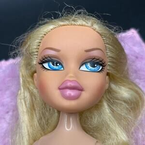 MGA Bratz Fashion Doll TLC CONDITION Nude World House Cloe OOAK Base